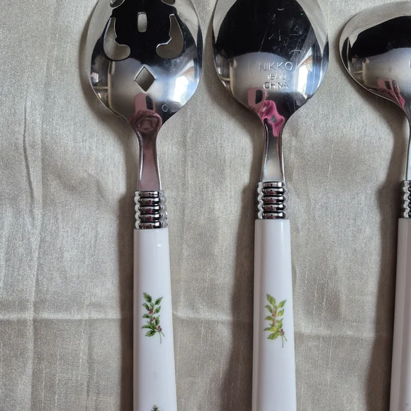 Elegant White 6pc. Vintage Cutlery Set with Tree Design Nikko - Picture 7 of 13